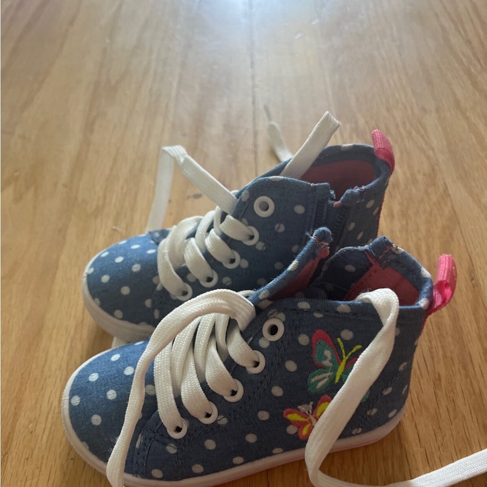 Carters size 5 toddler shoes never worn
